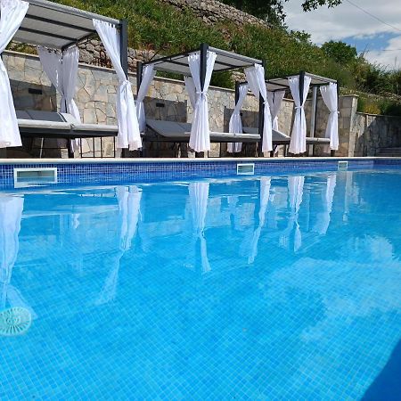 Villa Marija With Heated Pool Trilj Екстер'єр фото